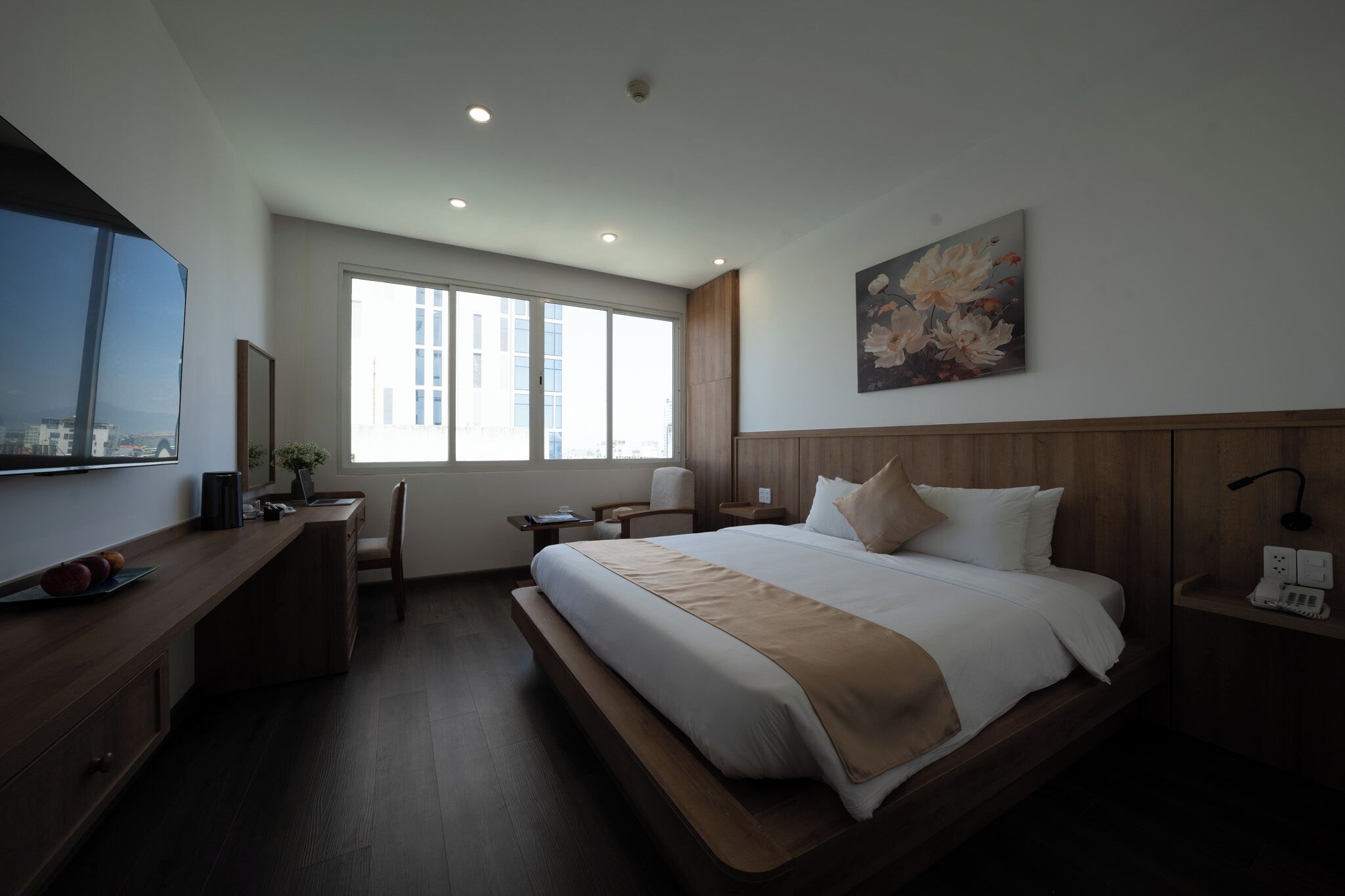 Superior Double Room, City View | Minibar, in-room safe, desk, blackout drapes