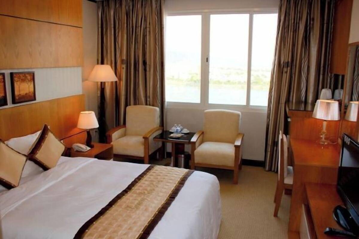 1 phòng ngủ, minibar, két bảo mật tại phòng, bàn