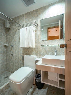 Family Room (With Air Condition) | Bathroom