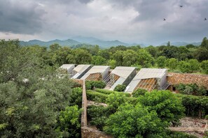 Exterior - Mana Hotel (Desuri)