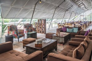 Lobby - Mana Hotel (Desuri)