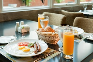 Café - Ramada Hong Kong Harbour View (Hong Kong)