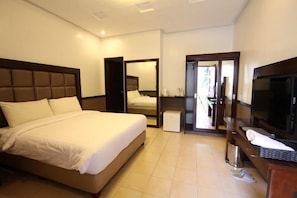 Matelas mémoire de forme, minibar, coffres-forts dans les chambres