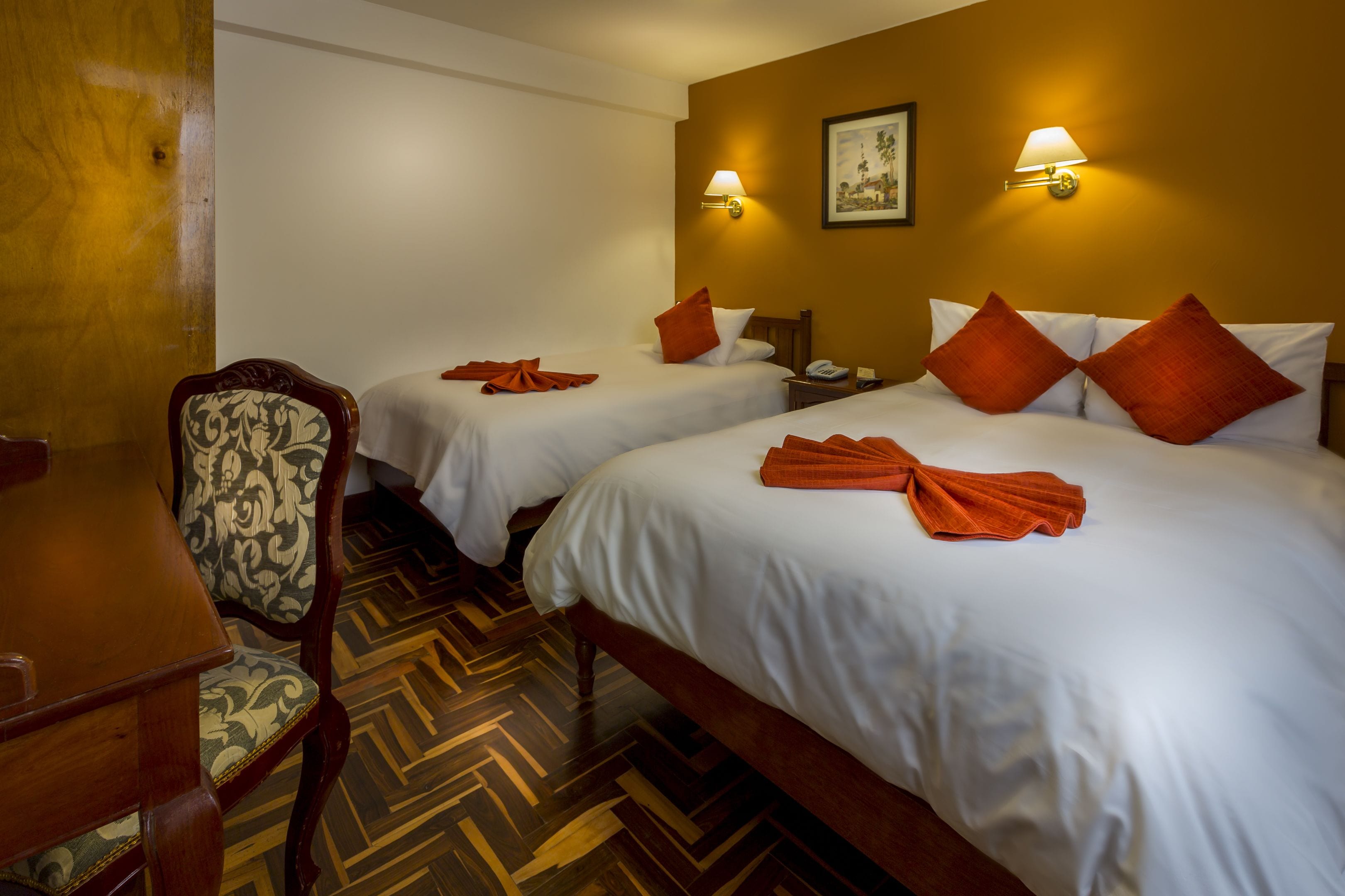 Photo - Katari Plaza Cusco El Virrey