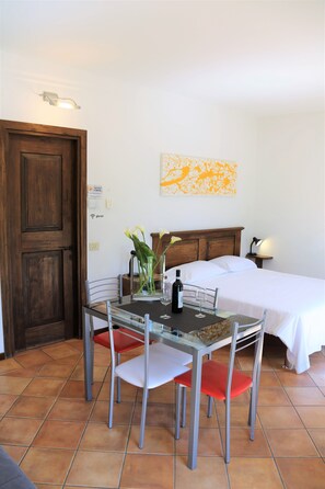 Studio, Mountain View