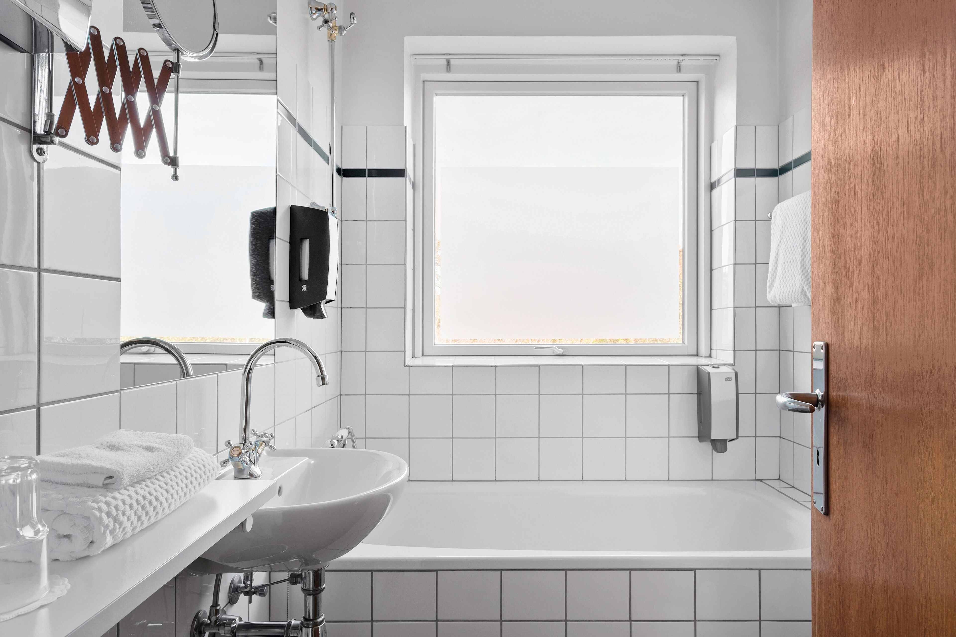 single room | bathroom | designer toiletries, hair dryer, towels, soap