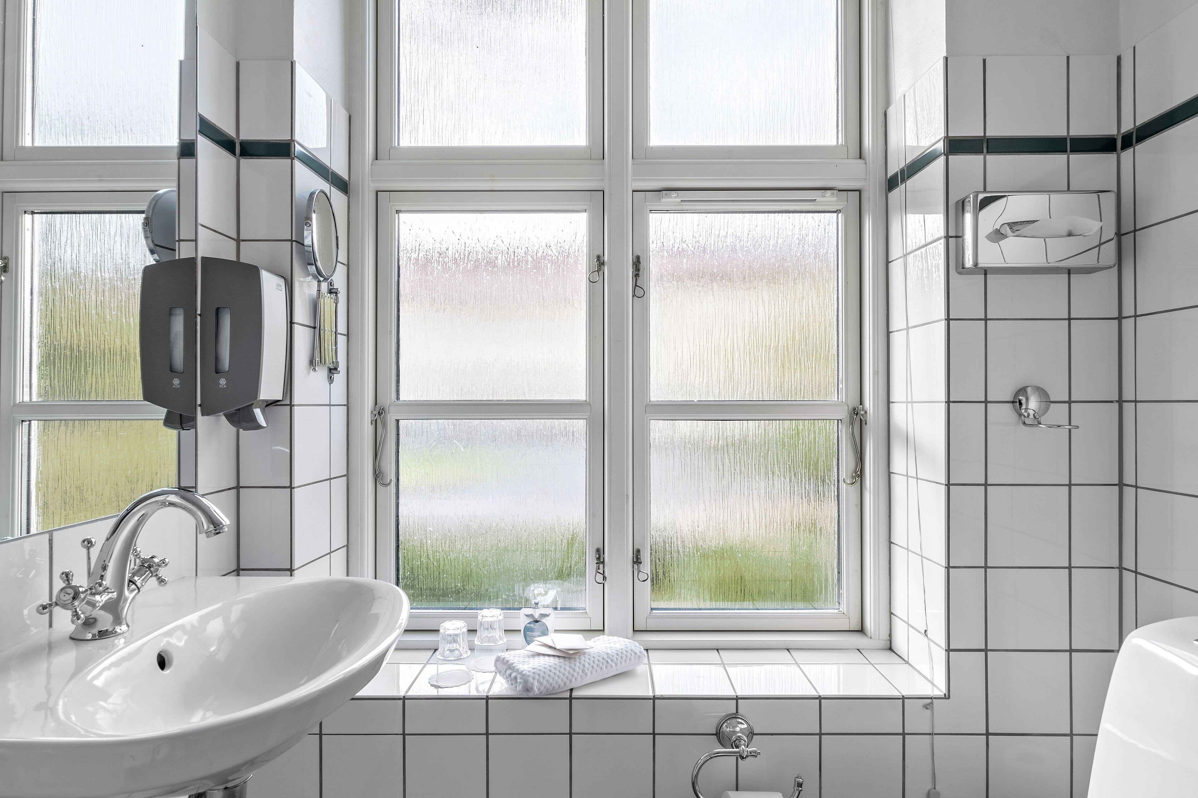 standard double room | 1 bedroom, memory-foam beds, desk, laptop workspace