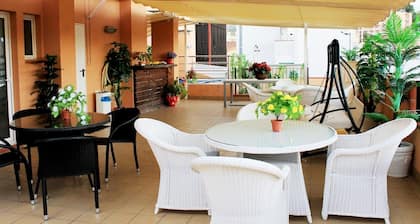Royal Inn Aparthotel