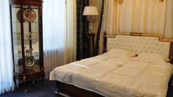 Suite Design, terrasse | Literie de qualité supérieure, coffres-forts dans les chambres