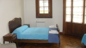 Double Room, Shared Bathroom | In-room safe, individually decorated, individually furnished