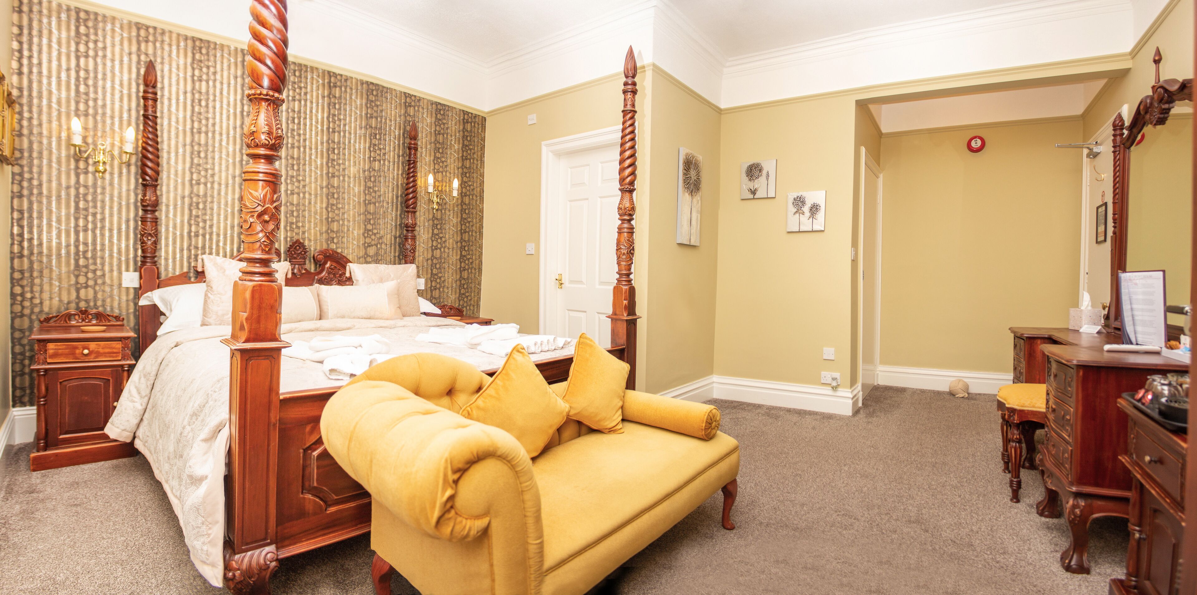 Superior Double Room, Ensuite | Egyptian cotton sheets, premium bedding, Select Comfort beds, minibar