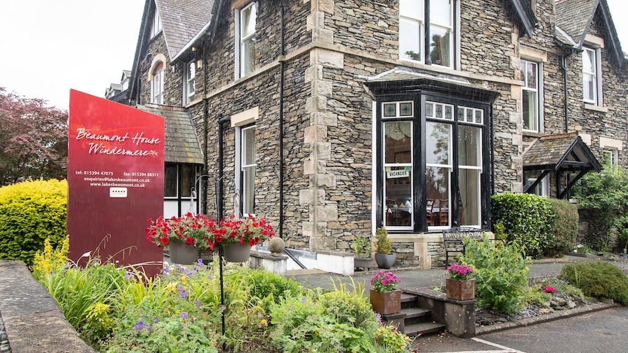 Beaumont House with FREE off-site Health Club - Adults Only