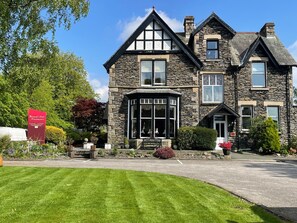 Exterior - Beaumont House with FREE off-site Health Club - Adults Only (Windermere)