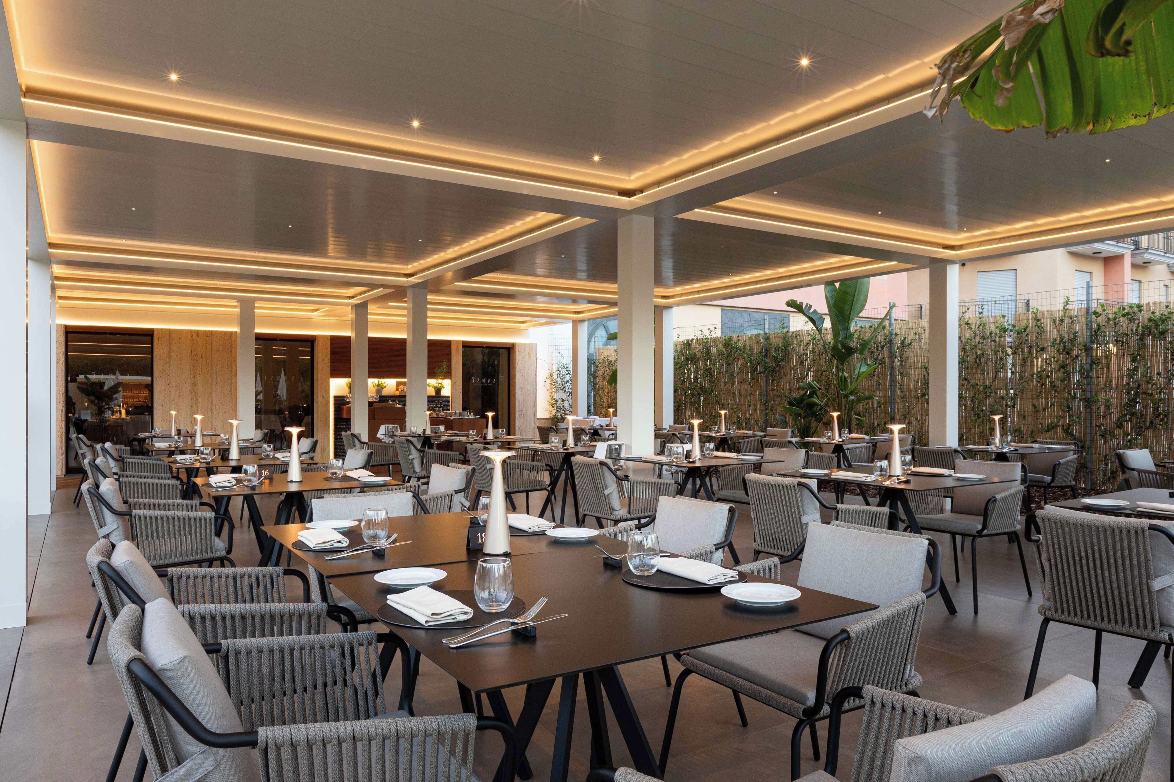 2 restaurants, breakfast, lunch, dinner served; local cuisine 