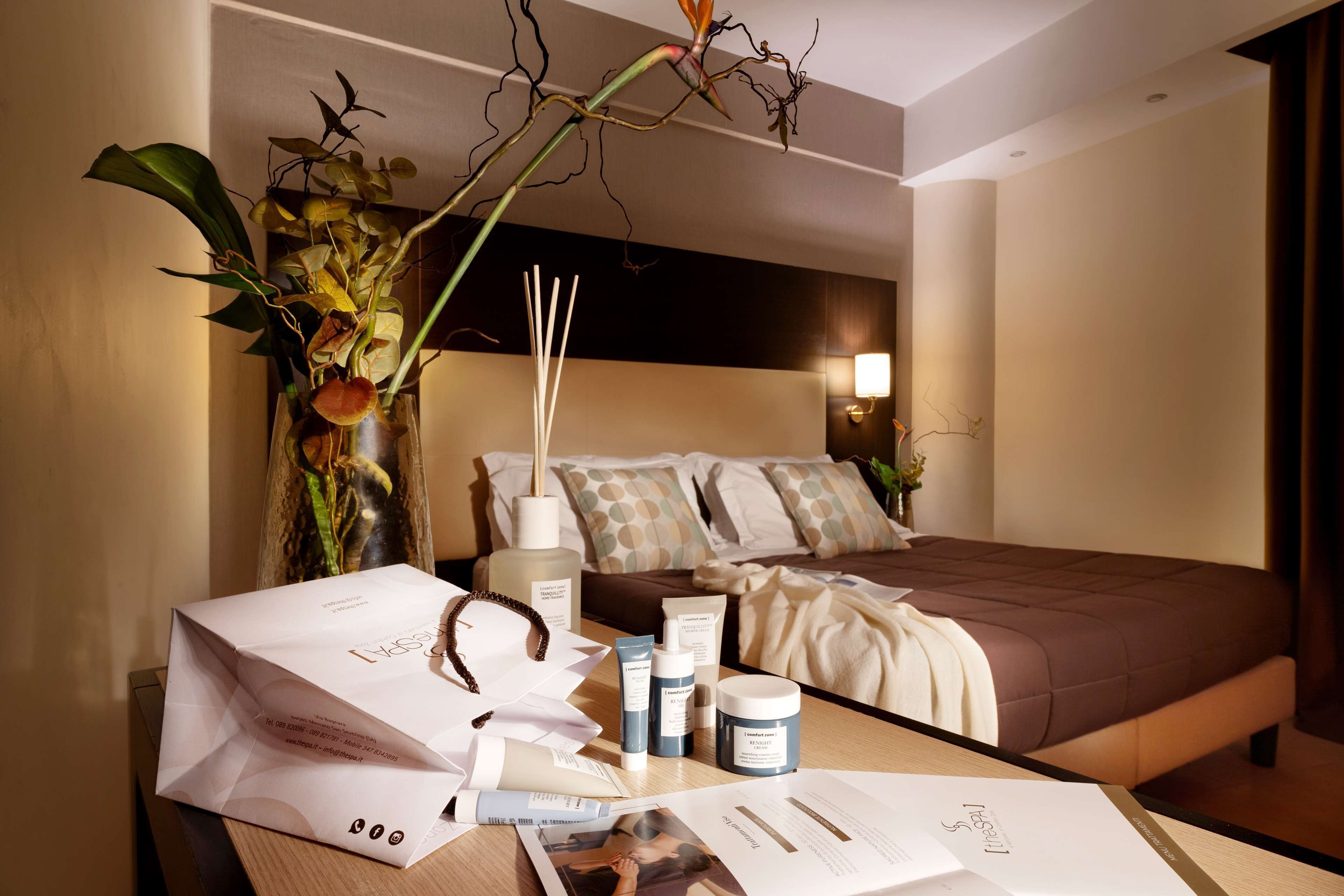 Junior Suite, 1 Queen Bed, Non Smoking