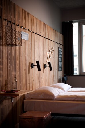 Blackout drapes, free WiFi, bed sheets, wheelchair access - Generator Berlin Mitte (Berlin)