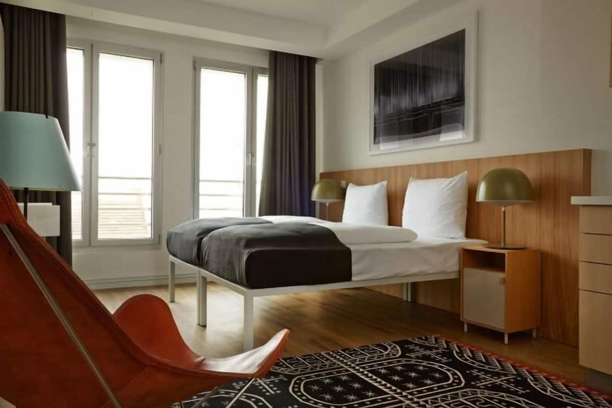 1 quarto, cortinas blackout, Wi-Fi de cortesia, roupa de cama