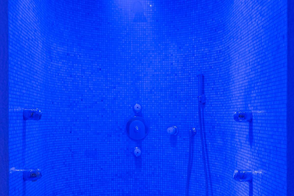 sauna, hot tub, turkish bath/hammam, body treatments, mud baths