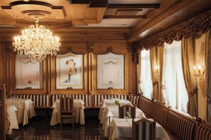 Restaurant - Hotel Colbricon  (Primiero San Martino di Castrozza)