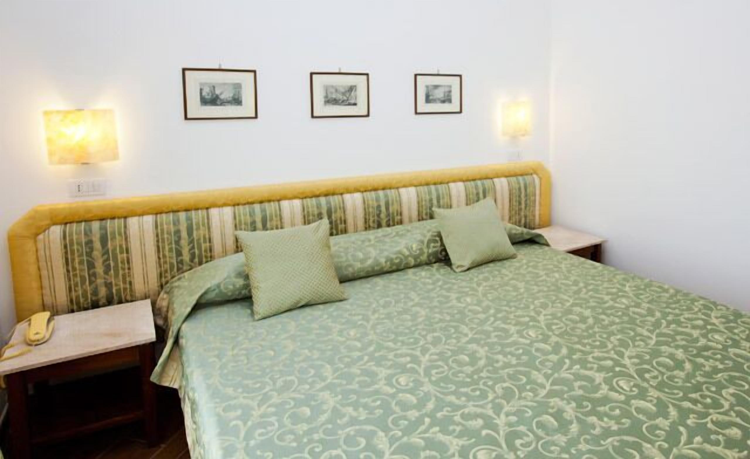 بديكورات فريدة لكل غرفة وطراز فريد لكل وحدة ومكتب وواي فاي مجانًا