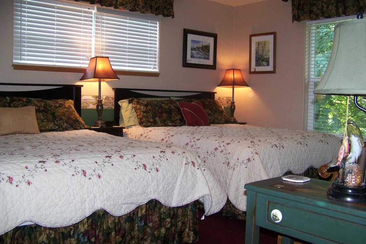 Suite, 2 Queen Beds, Ensuite, River View | In-room safe, iron/ironing board (on request), WiFi (free)