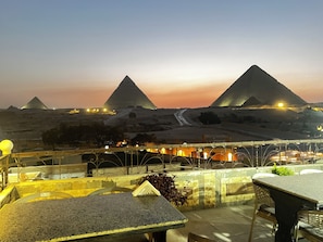 Terrace/patio - Pyramids View inn Bed & Breakfast (Giza)