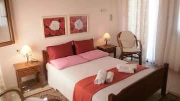 Appartement, vue mer | Literie de qualité supérieure, surmatelas, décoration personnalisée