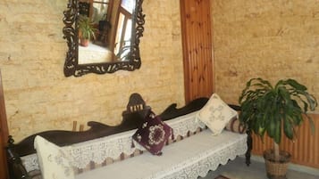 Khu tiếp khách ở sảnh