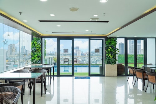 Quoc Cuong Center Da Nang Hotel by Haviland