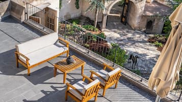 Deluxe-Zimmer (Cave) | Terrasse/Patio