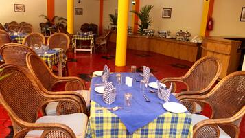 Colazione a buffet inclusa, servita tutte le mattine