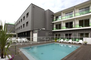 Outdoor pool - ibis Styles Quiberon Centre (Quiberon)