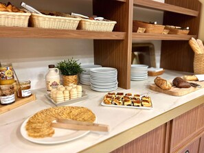 Ilmainen päivittäinen buffetaamiainen 