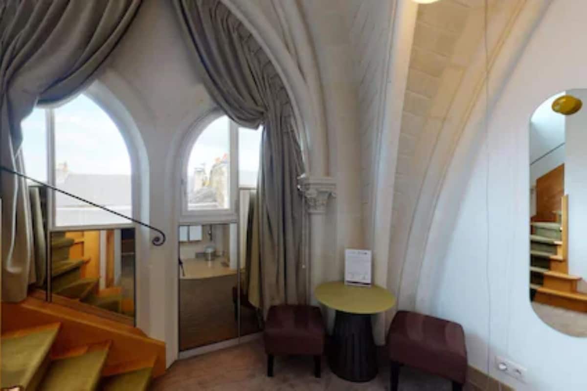 Superior Room, 1 Double Bed | Premium bedding, minibar, in-room safe, individually decorated