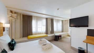 Privilege, Kamar, 1 Tempat Tidur Double | Seprai premium, minibar, brankas, dan didekorasi berbeda-beda