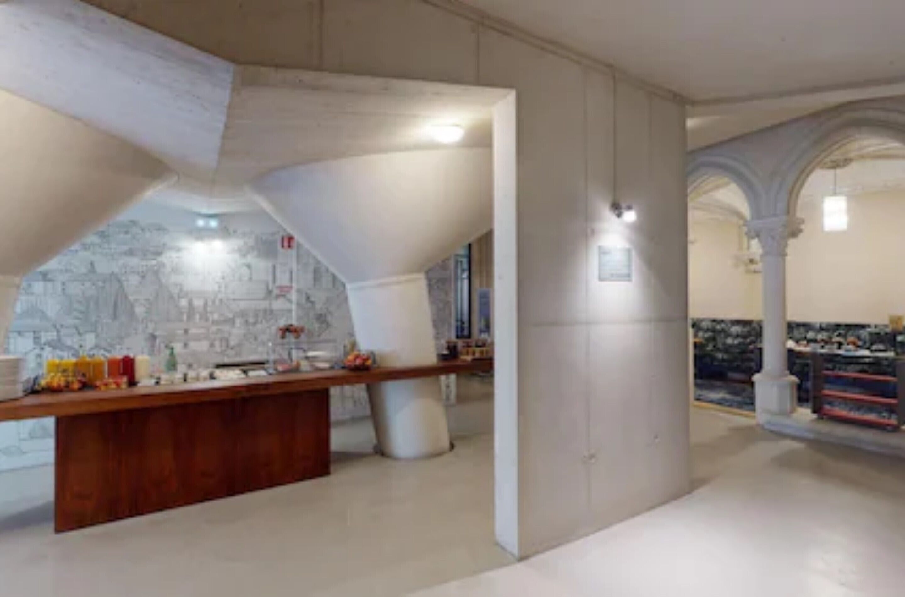 daily continental breakfast (eur 17 per person)