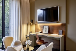 Chambre, 1 trÚs grand lit (SO Stue) | 1 chambre, literie de qualité supérieure, minibar