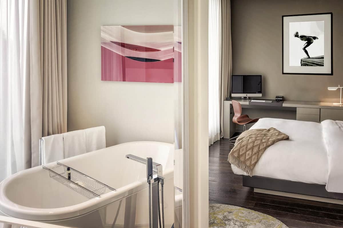 Embassy Room