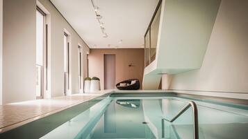 Couples treatment room(s), sauna, body treatments, facials