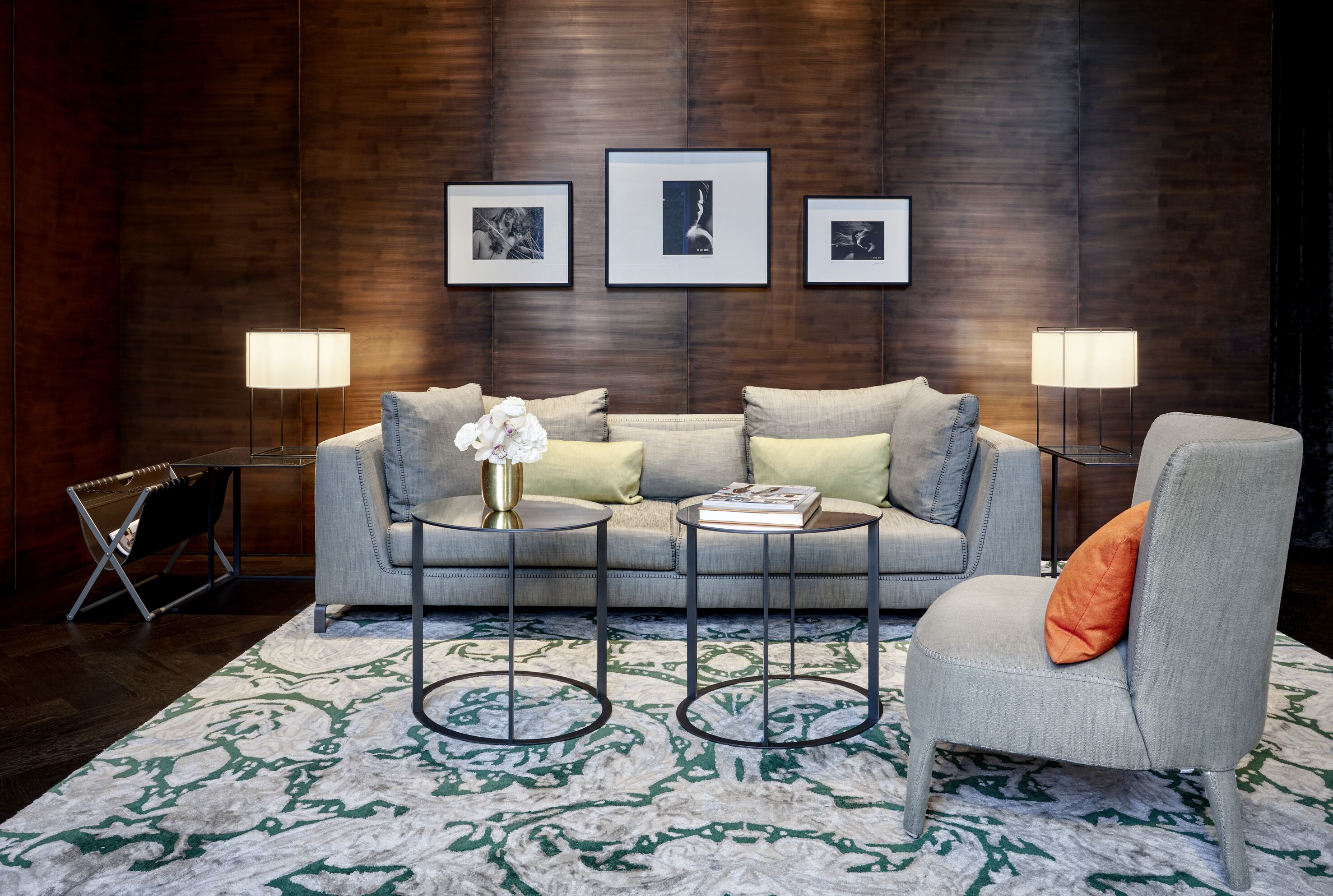 suite, 1 king bed (stue suite) | 1 bedroom, premium bedding, minibar, in-room safe