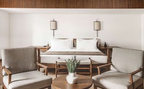 In-room safe, individually furnished, desk, laptop workspace