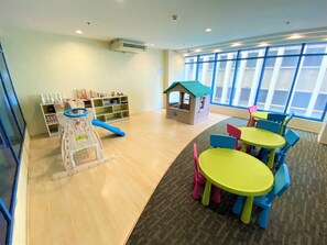 Children's play area - indoor - One Pacific Place Serviced Residences (Makati)