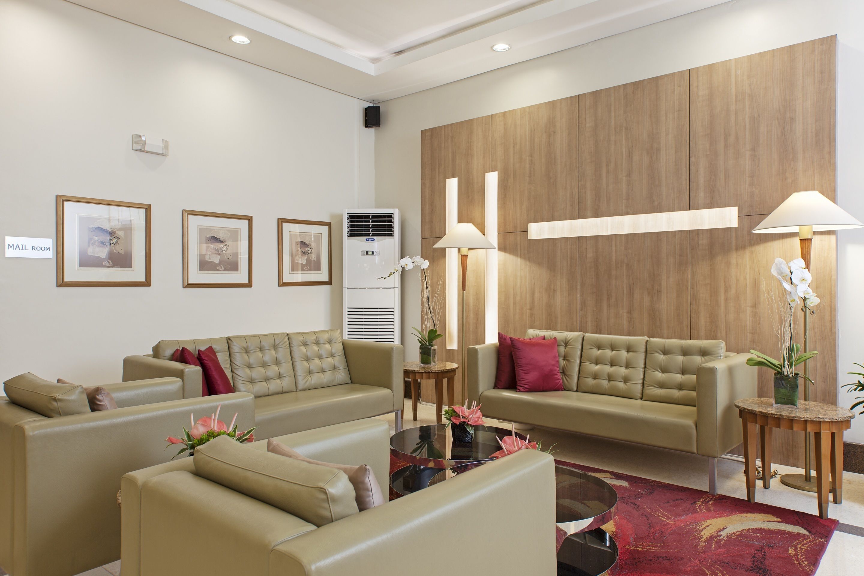 ロビー応接スペース