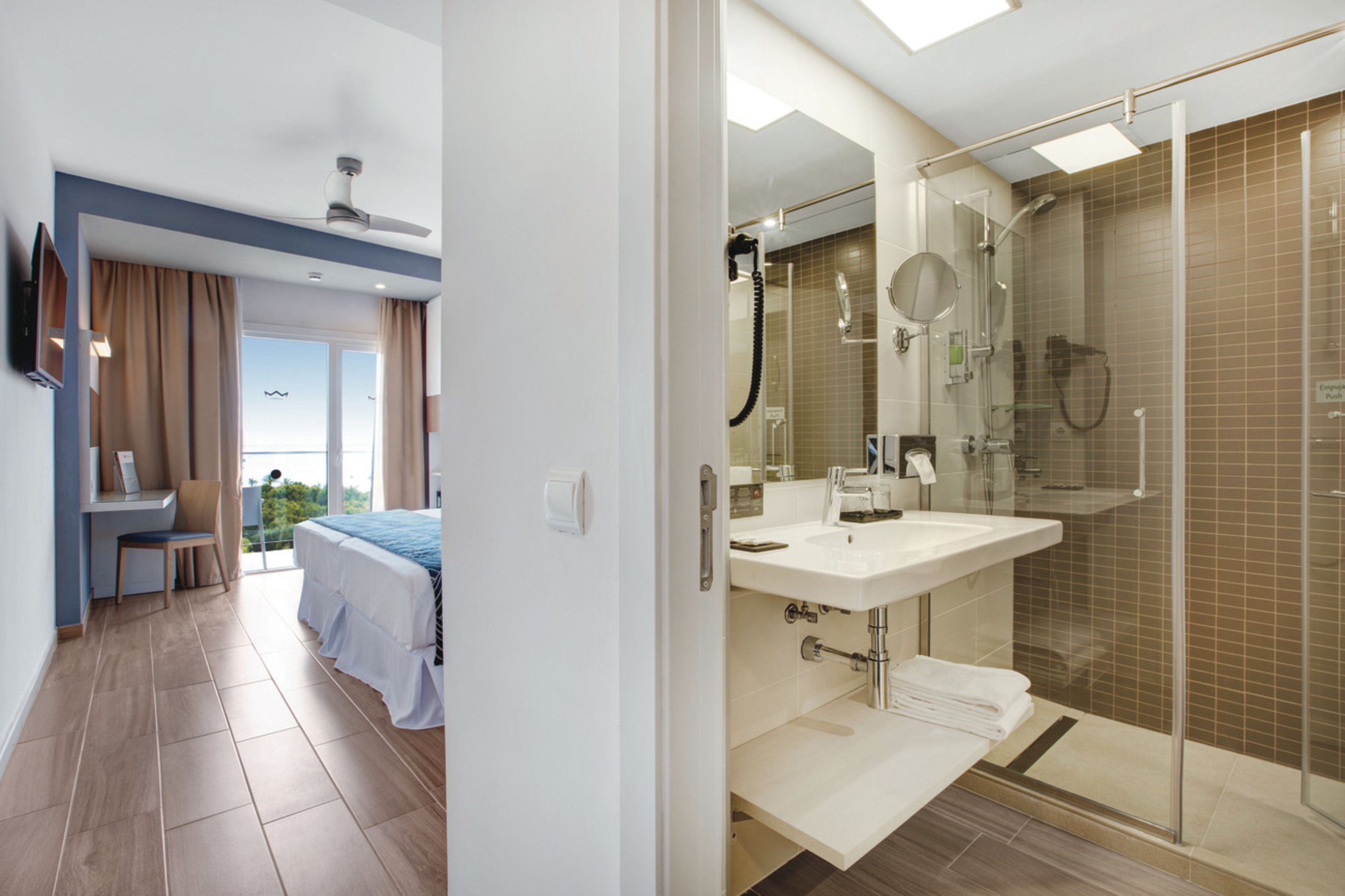 minibar, free wifi, bed sheets