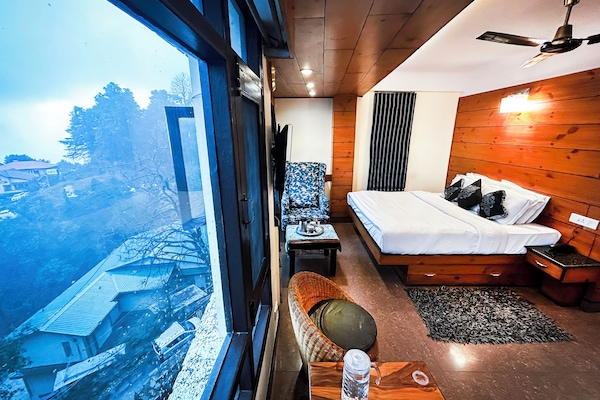 Suite Deluxe, 1 llit doble | 1 dormitori, caixa forta a l'habitació i cortines opaques