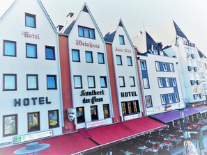 Exterior - Kunibert der Fiese (Cologne)