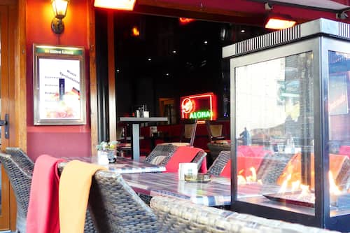 Bar (in der Unterkunft)