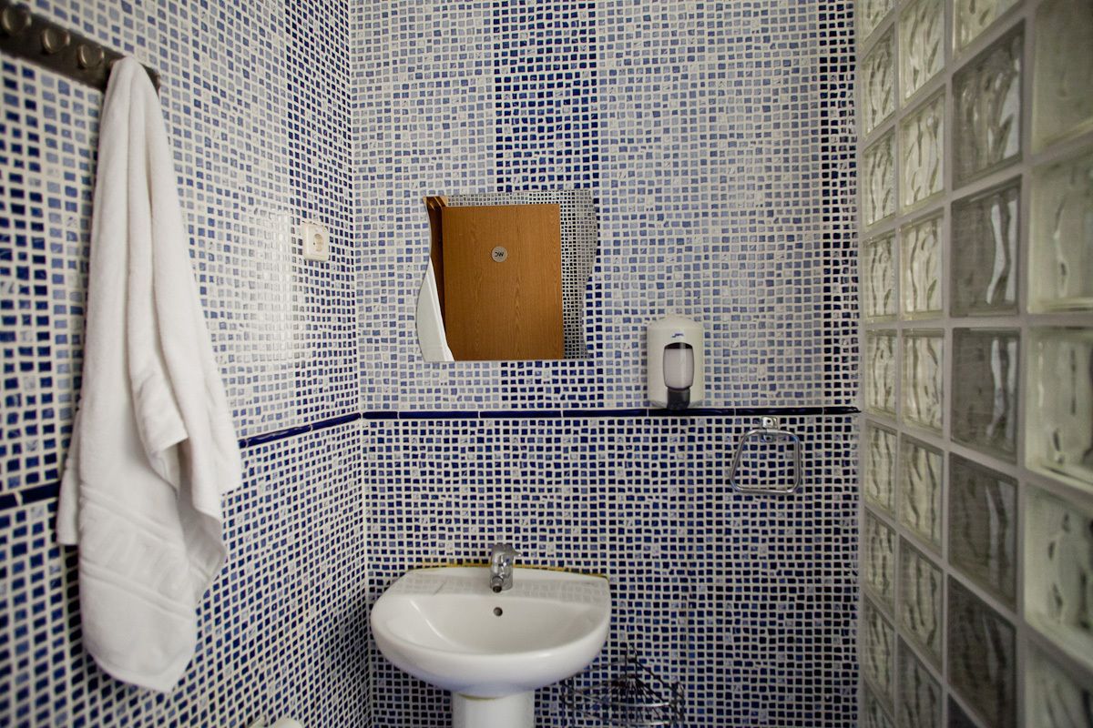 Dutxa, assecador de cabells i tovalloles 