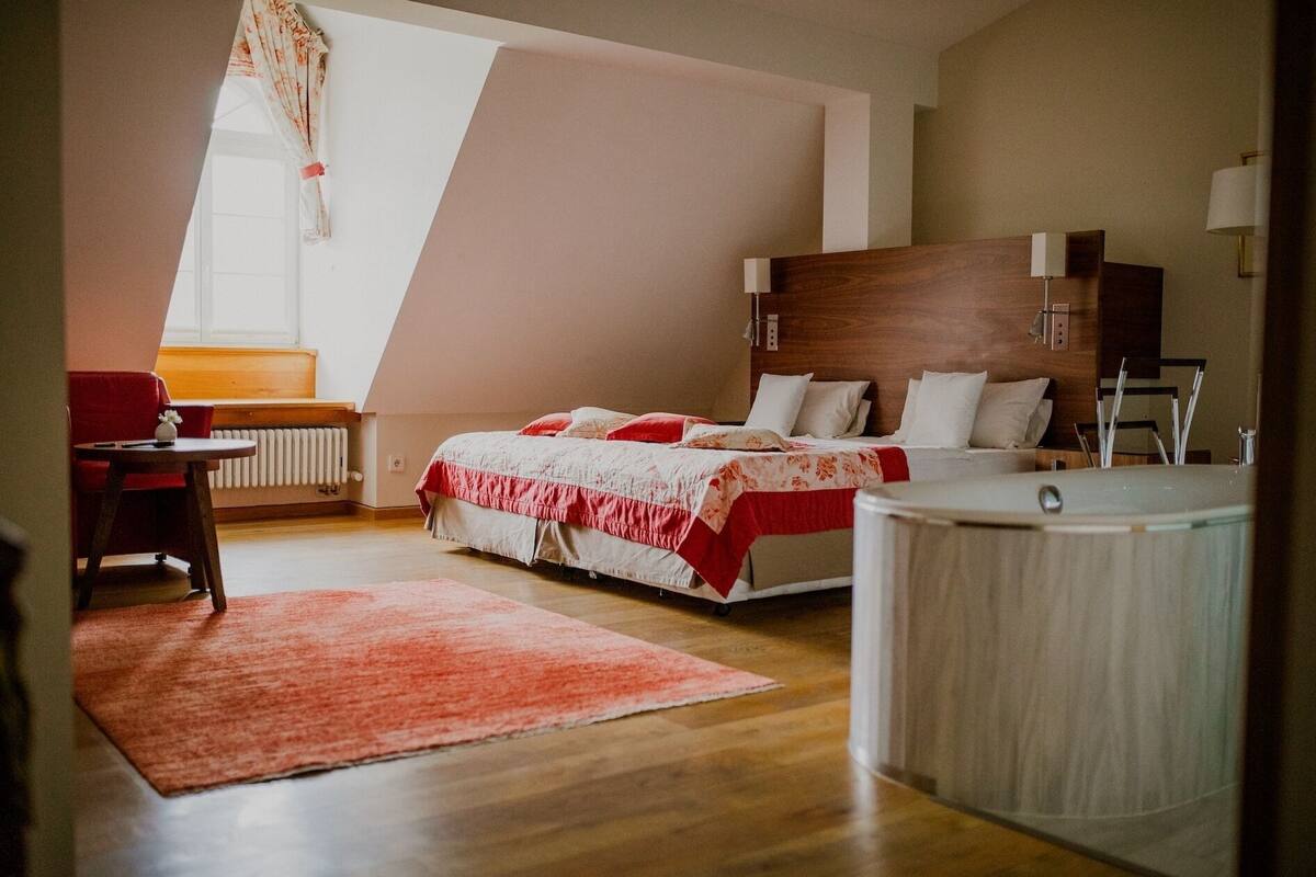 Design Double Room, Park View | Minibar, in-room safe, blackout drapes, soundproofing