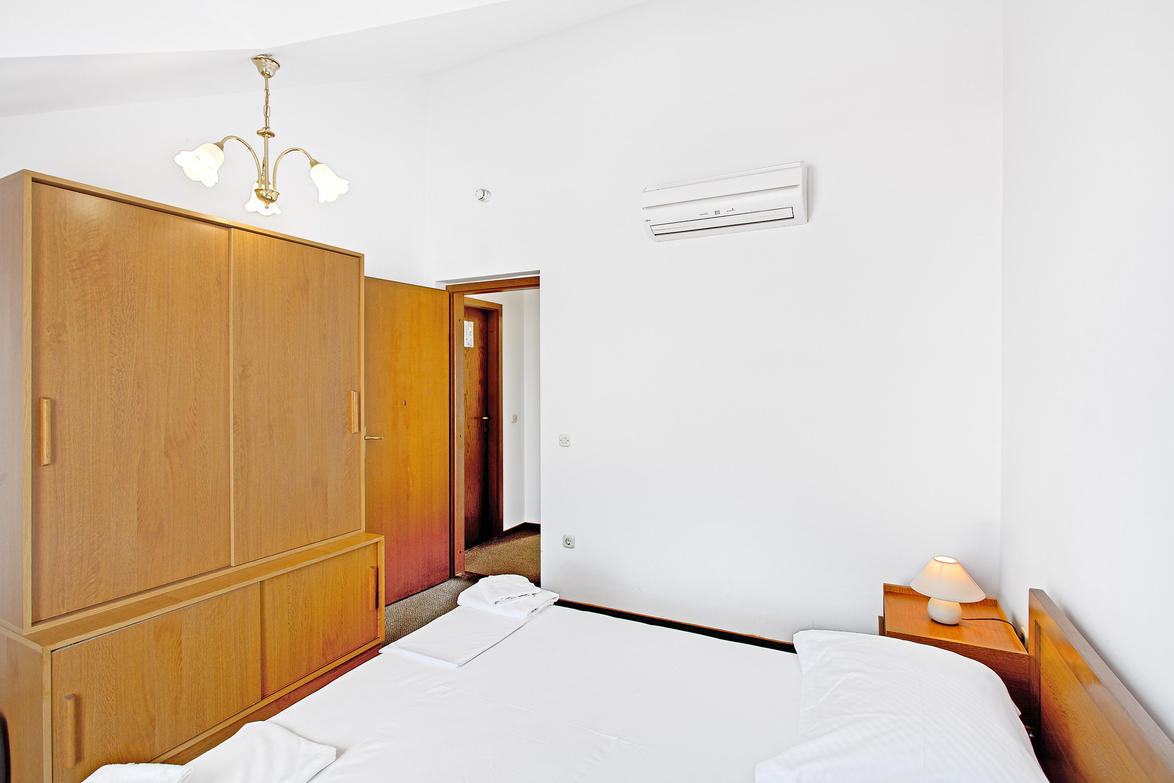 Comfort-Apartment, 1 Schlafzimmer, Balkon, Meerblick | Hochwertige Bettwaren, Select-Comfort-Betten, Schreibtisch